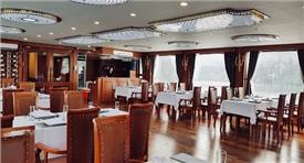 Du thuyền Calypso Lan Hạ